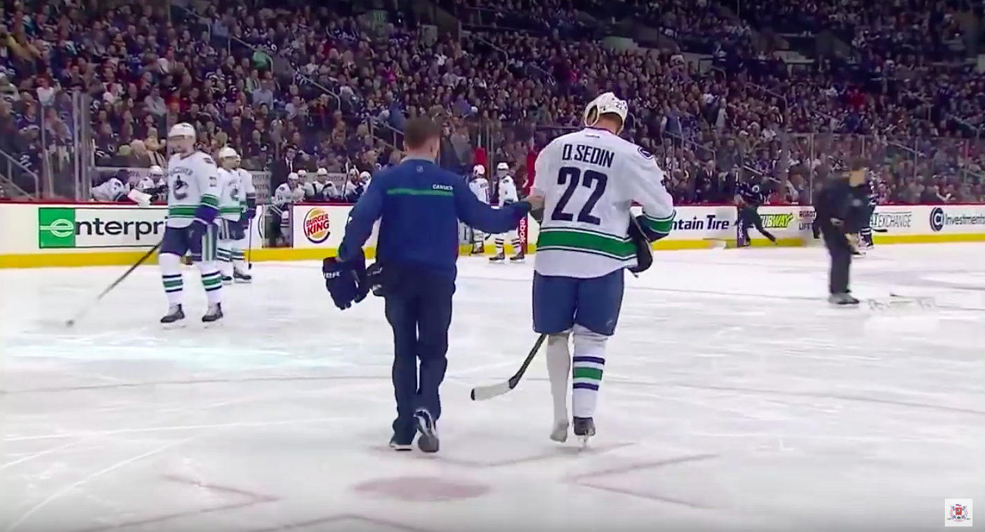 Video: Kohtuullista sekoilua NHL-kaukaloissa Video: Kohtuullista sekoilua NHL-kaukaloissa | Laitataklaus.com