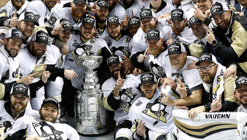 NHL-kausi 2015-2016 päättyi Penguinsin juhliin NHL-kausi 2015-2016 päättyi Penguinsin juhliin