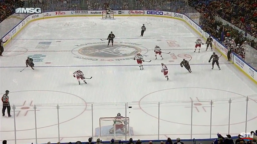 Lundqvist imuroi yön NHL-kierroksella huolella Lundqvist imuroi yön NHL-kierroksella huolella