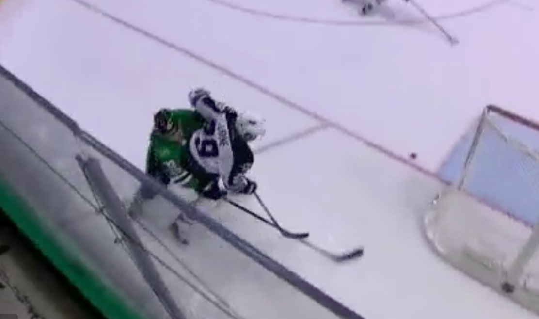 Video: Patrik Laine nyöryytti Kari Lehtosta - kahden tehopisteen ilta | Laitataklaus.com Video: Patrik Laine nyöryytti Kari Lehtosta - kahden tehopisteen ilta | Laitataklaus.com