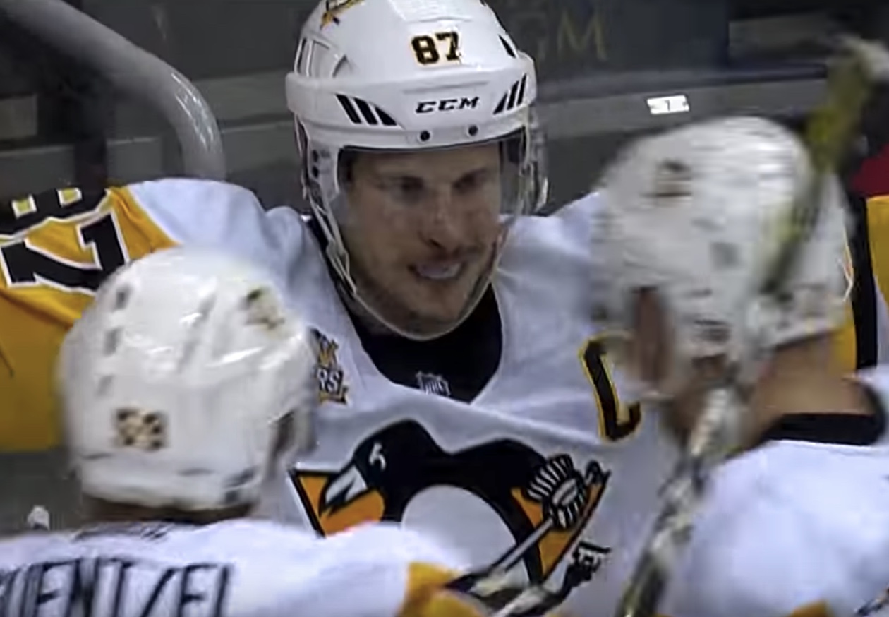 Sidney Crosby NHL:ssä käydään fantastinen taistelu viimeisistä pudotuspelipaikoista, jossa on osallisena myös Pittsburgh Penguins.