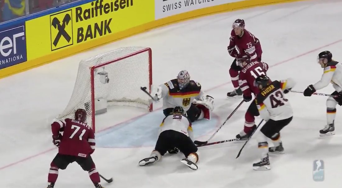Philipp Grubauer Saksa MM-kisat / Laitataklaus.com Philipp Grubauer Saksa MM-kisat / Laitataklaus.com