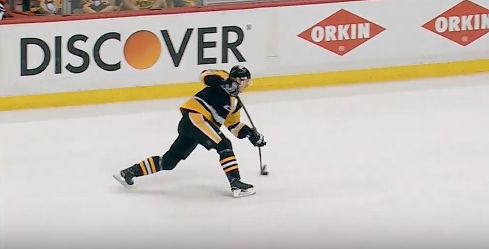 Olli Määttä Pittsburgh NHL / Laitataklaus.com Olli Määttä kuuli vaihtokaupastaan outoa kautta.