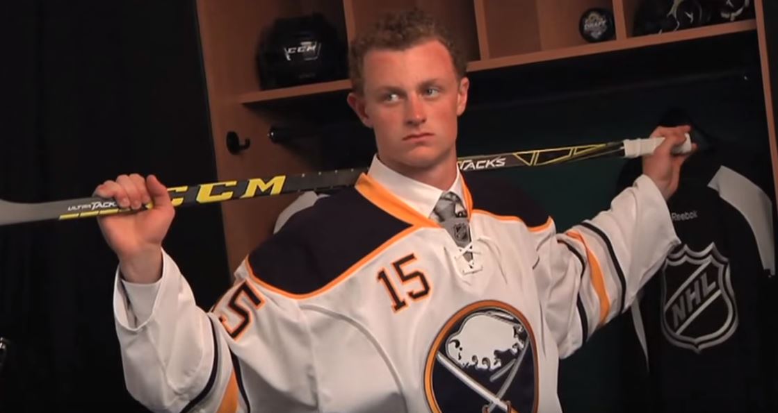 Jack Eichel ja Buffalo Sabres pitkään jatkosopimukseen! Jack Eichel ja Buffalo Sabres pitkään jatkosopimukseen!