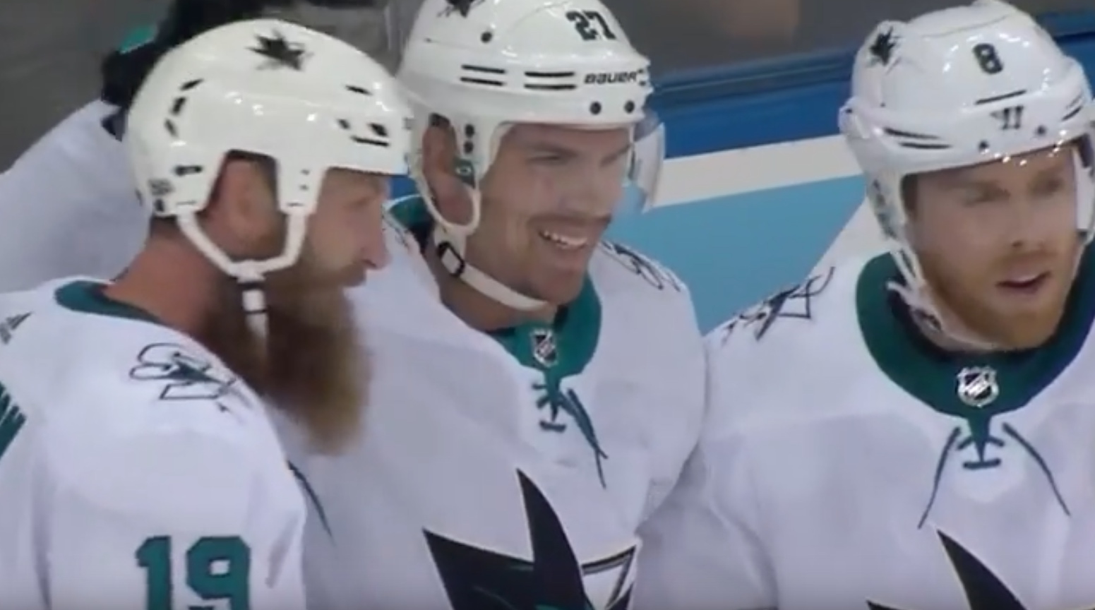 Video: Joonas Donskoi osui läpiajosta - Lundqvist joutui antautumaan Video: Joonas Donskoi osui läpiajosta - Lundqvist joutui antautumaan
