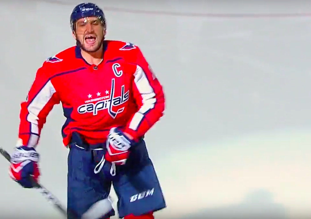 Alexander Ovechkin teki historiaa Washington Capitalsin venäläishyökkääjä Alexander Ovechkin teki viime yön ottelussa NHL-historiaa.