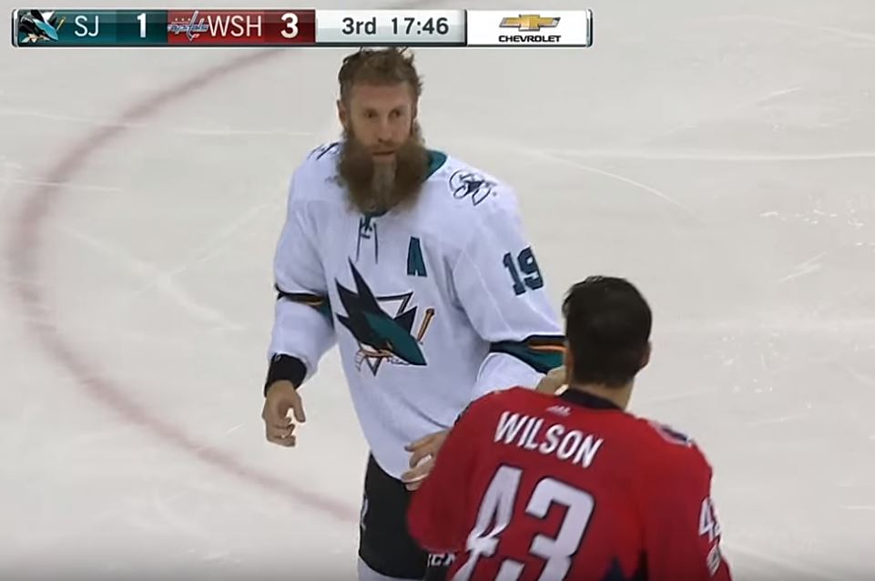 Joe Thornton | Laitataklaus.com Video: Joe Thornton tappelussa - Tom Wilson pudotti konkarihyökkääjän