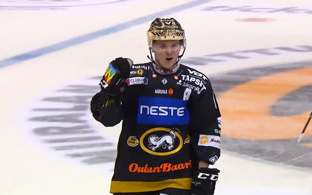 Julius Junttila | Laitataklaus.com Video: Kärpiltä älytön nousu kolmannessa erässä - palkintona yksi piste
