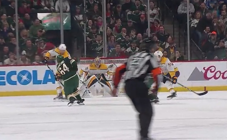 Mikael Granlund Pekka Rinne Minnesota Wildin Mikael Granlund iski Nashville Predatorsia vastaan hattutempun.