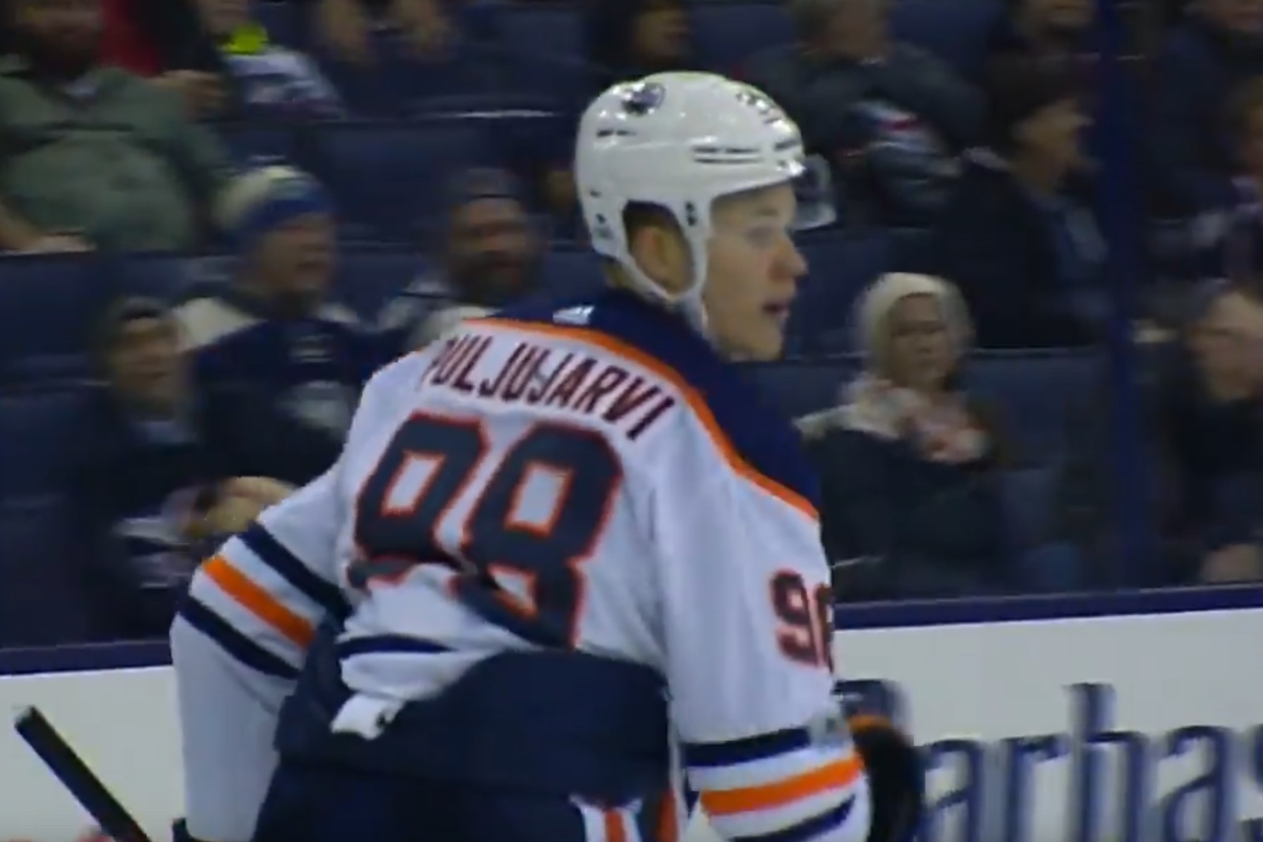 Video: Pulju iski tehot 1+1 - Edmonton murskasi Columbuksen | Laitataklaus.com Jesse Puljujärvi avautui haastavasta tilanteestaan Edmonton Oilersin riveissä.