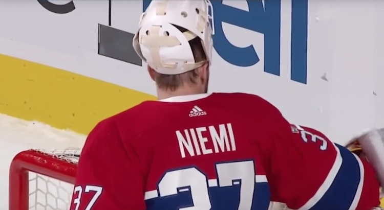 Antti Niemi maalillaan Jokerit tiedotti hankkineensa riveihinsä Antti Niemen.