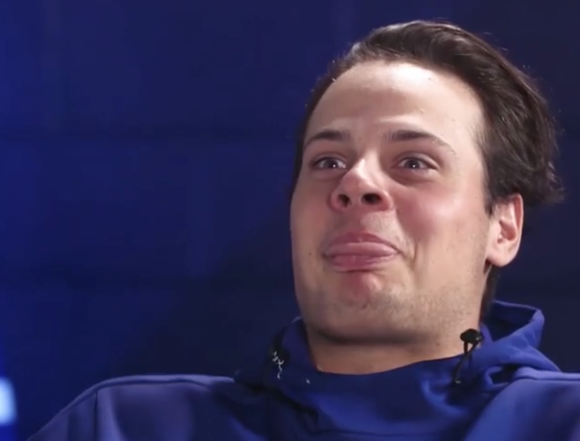 Auston-Matthews-naurukisa Auston Matthews ja Frederik Andersen ottivat keskenään naurukisan.
