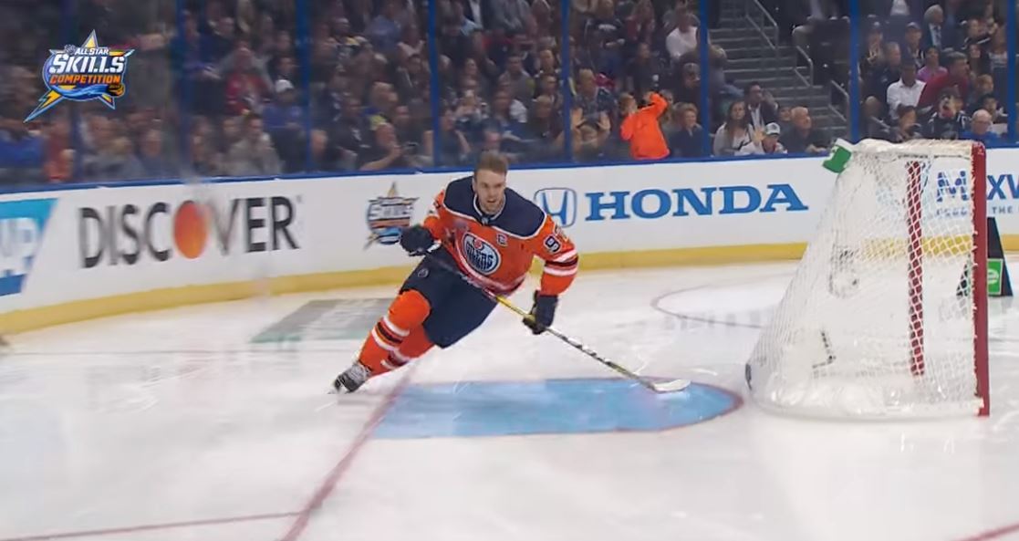 Connor McDavid | Laitataklaus.com VIDEO: Connor McDavid NHL:n nopein luistelija toista vuotta putkeen