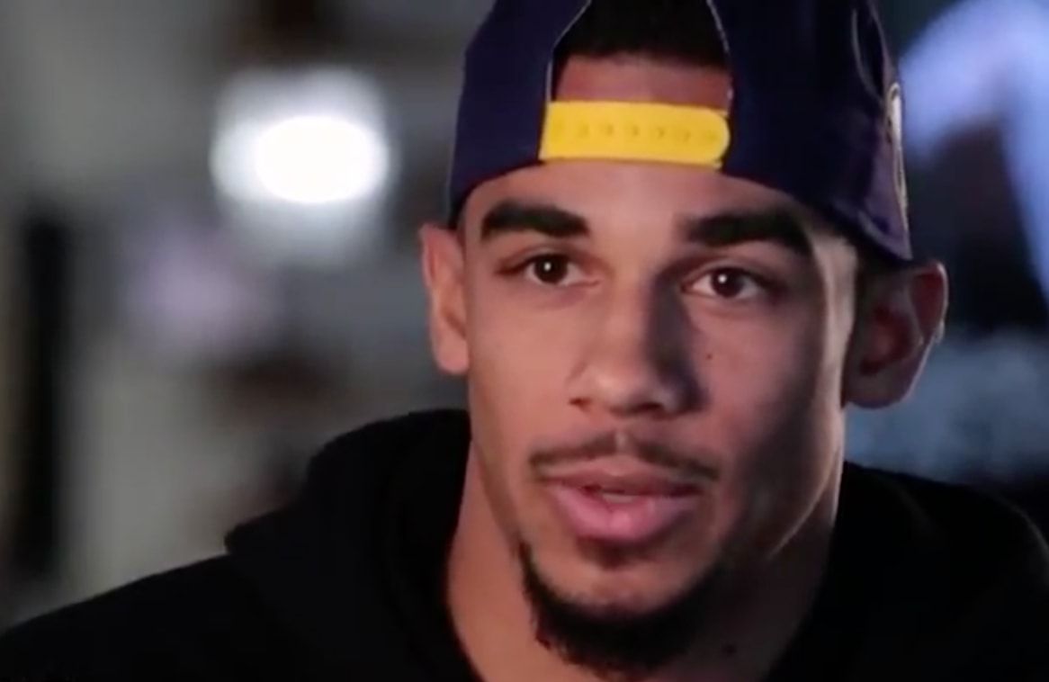 Evander-Kane-vaihtokaupataan-keväällä Evander Kane vaihtokaupataan keväällä suurella todennäköisyydellä. Buffalo pyytää hänestä kuitenkin huikaisevaa hintaa.