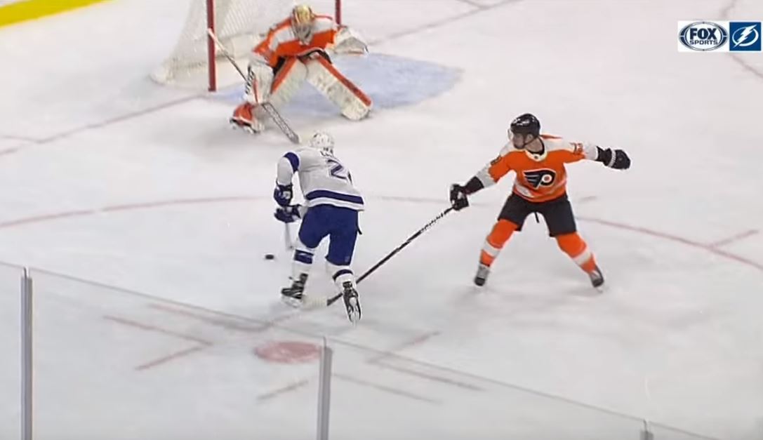 Ryan Callahan | Laitataklaus.com VIDEO: Ryan Callahan sooloili Gostisbeheren aivan solmuun ja kiekon rysään