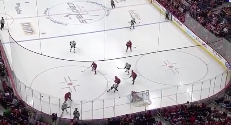 Erik Karlsson uran 500. piste Erik Karlsson iski viime yönä NHL-uransa 500. tehopisteen, kun Senators kohtasi Washingtonin.