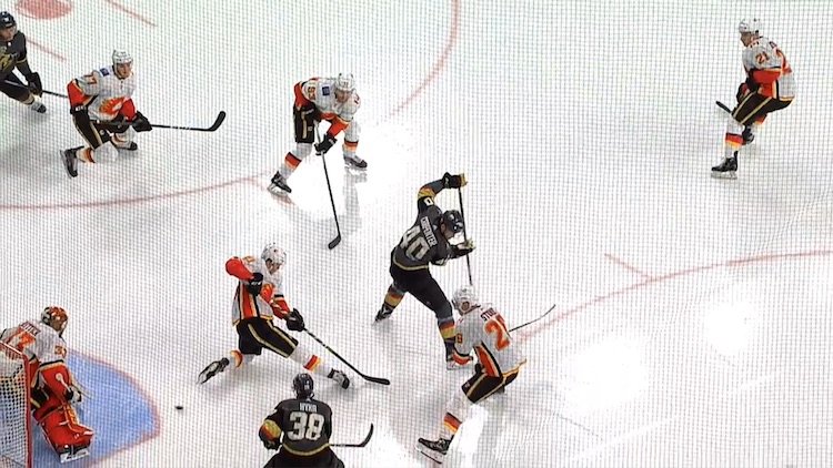 Ryan Carpenter maalasi Ryan Carpenter on ollut yksi lukuisista Vegas Golden Knightsin hienoista tarinoista.
