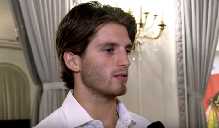Ryan Hartman siirtyy Nashvilleen Ryan Hartman joutui pelaajakaupan uhriksi. Hänet nimittäin treidattiin Nashville Predatorsin riveihin.