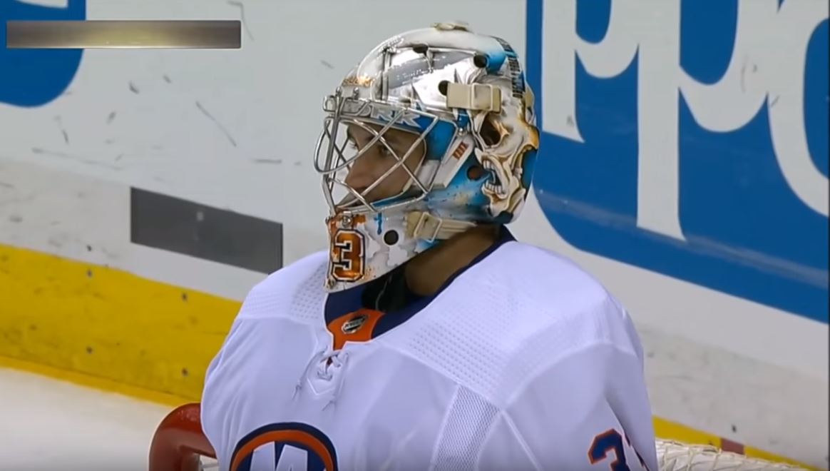 Christopher Gibson jatkaa NHL:ssä Suomalaismaalivahti Christopher Gibson jatkaa NHL:ssä.