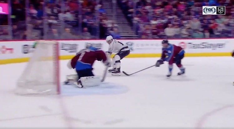 Colorado kaatui Anze Kopitariin1 Colorado Avalanche kaatui viime yön kamppailussa Anze Kopitariin.