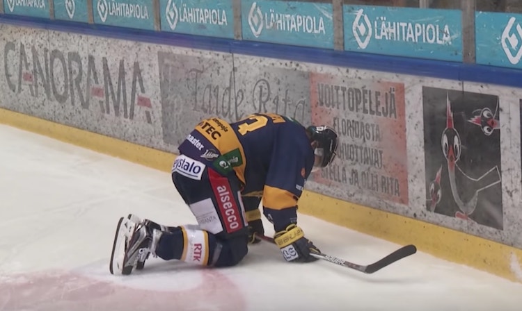 Lauri Tukonen ja Lukko Lauri Tukonen ja Lukko ovat purkaneet sopimuksensa yhteisymmärryksessä.