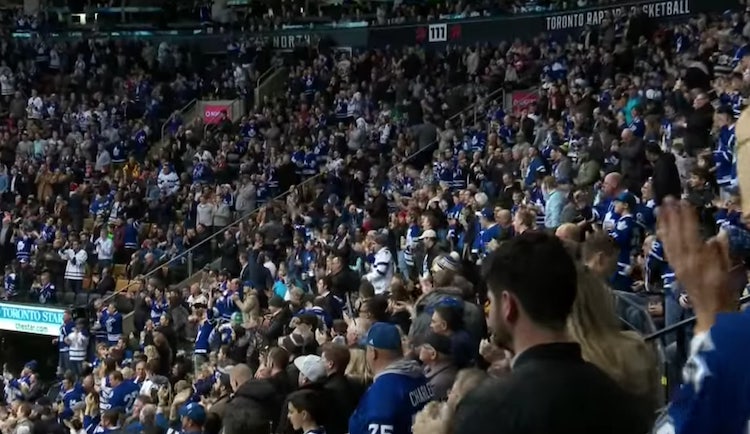 Maple Leafs -fanit Toronto Maple Leafs teki viime öisen voittonsa myötä komeaa seurahistoriaa.