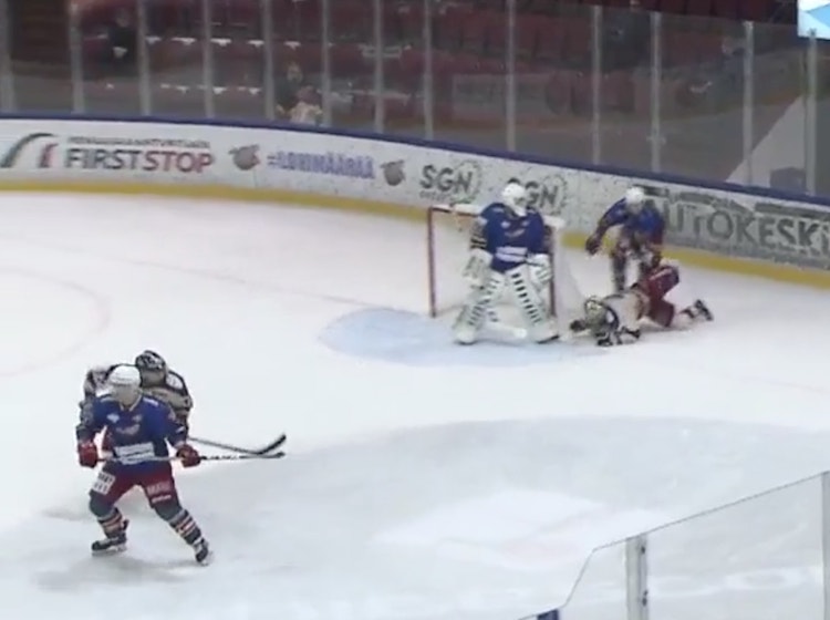 Niclas Luceniukselle pelikielto Niclas Luceniukselle on määrätty todella suuri 13 ottelun mittainen pelikielto.