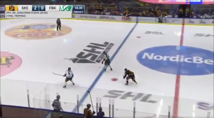 SHL:ssä nähtiin maali kahden miehen alivoimalla SHL:ssä nähtiin maali kahden miehen alivoimalla, joka oli Skellefteån Pontus Petterströmin käsialaa.