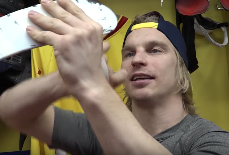 Antti Pihlström erkkaa mailaa Jokerien Antti Pihlström avautui seuran haastattelussa vaikeasta kaudestaan.