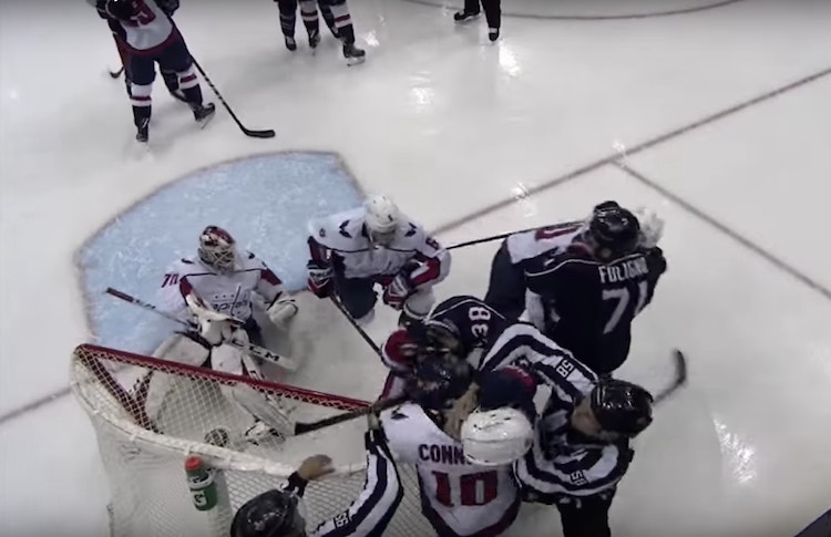 Braden Holtby oli liekeissä Braden Holtby oli viime yön ottelussa todellisessa huippuvireessä Columbusta vastaan.