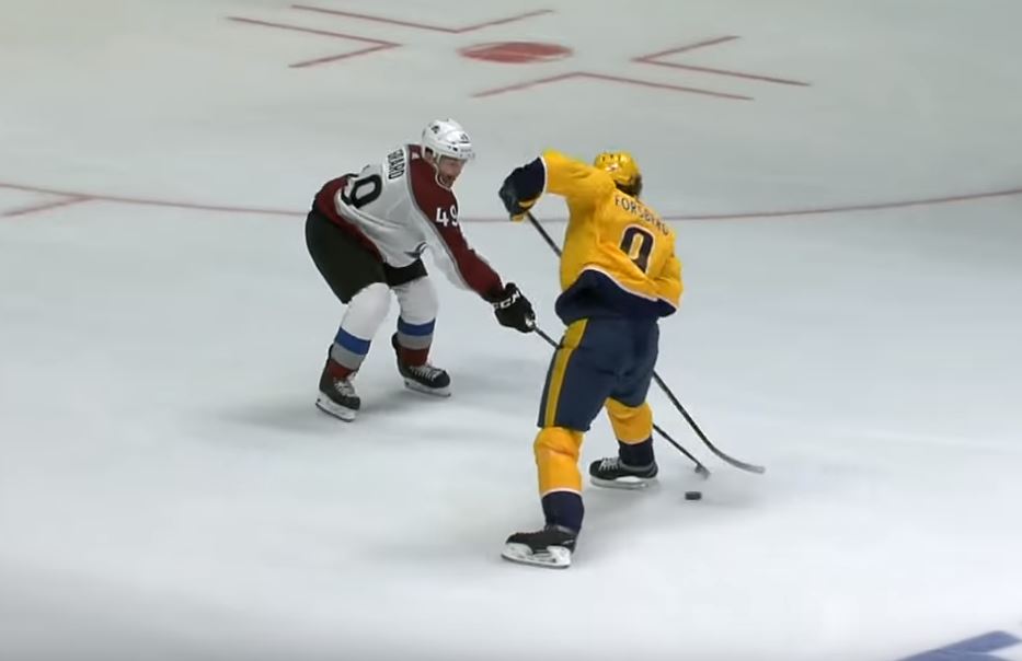 Filip Forsberg | Laitataklaus.com VIDEO: Filip Forsberg kisutteli hävyttömän osuman - Colorado-pakki pullakahveille