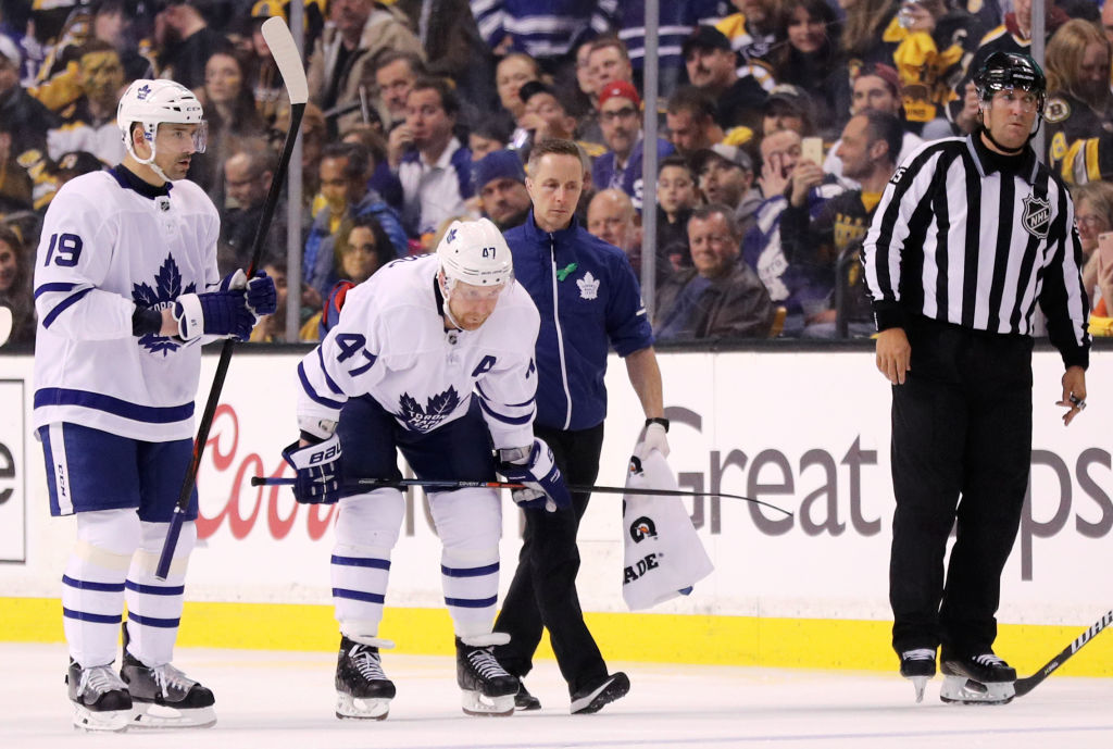 Getty Leo Komarov loukkaantui Leo Komarov kärsi viime yön ottelussa mitä todennäköisimmin polvivamman.