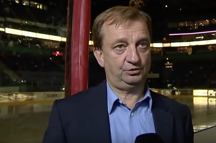 Hjallis Harkimo luopuu Jokerien omistuksesta Hjallis Harkimo luopuu Jokerien omistuksesta.