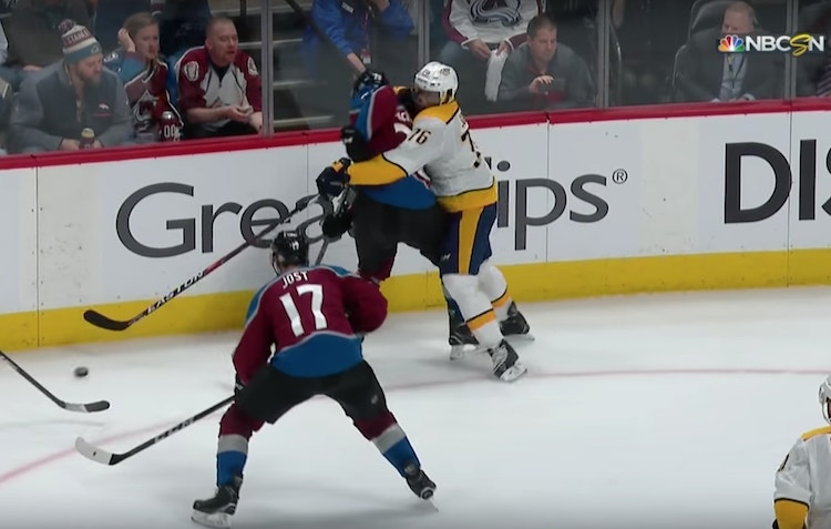 PK Subban löi kyynärpäällä Nashville Predatorsin PK Subban löi eilisellä kierroksella Nathan MacKinnonia kyynärpäällä.