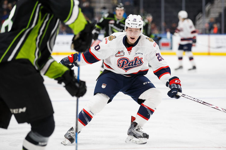 Getty Emil Oksanen Memorial Cupin finaaliin Suomalaishyökkääjä Emil Oksanen ja Regina Pats marssivat viime yönä Memorial Cupin finaaliin.