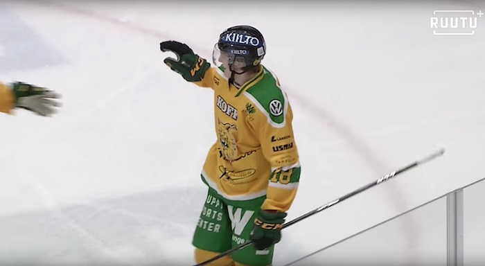 Ville Meskanen sai NHL-sopimuksen Ville Meskanen sai NHL-sopimuksen varaamattomana pelaajana.