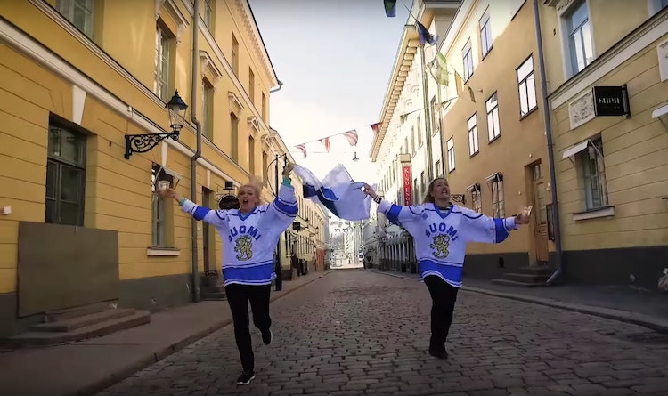 Villi Kortti teki lätkäbiisin Suosittu tv-ohjelma Villi Kortti teki lätkäbiisin.