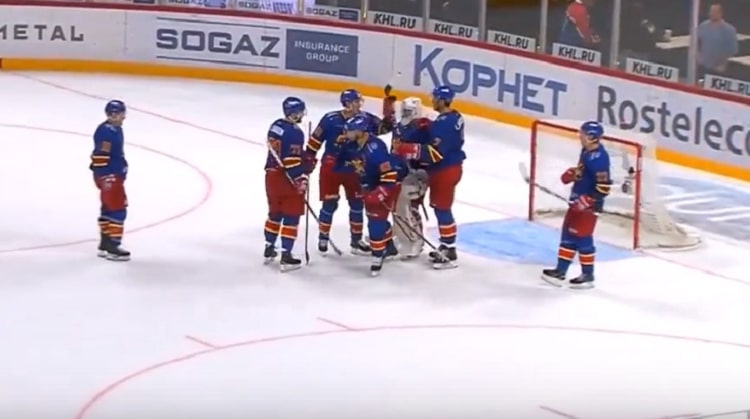 Jokerit nuiji Traktorin Jokerit nuiji Traktorin