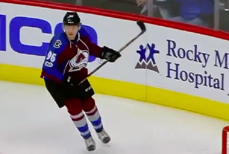 Mikko Rantanen hurjassa vireessä Mikko Rantanen jatkaa Colorado Avalanchen riveissä vielä pitkään.