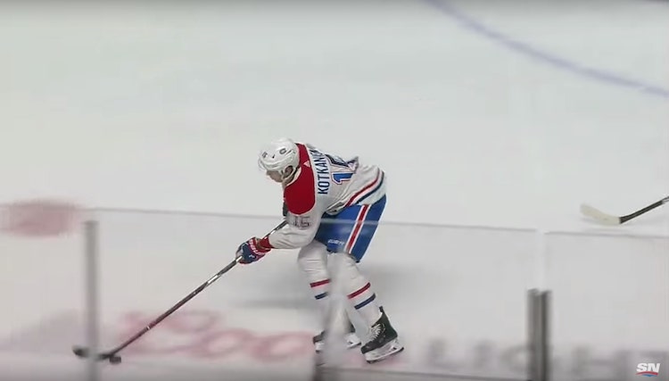 Jesperi Kotkaniemi teki seurahistoriaa Jesperi Kotkaniemi teki seurahistoriaa viime yön maalillaan.