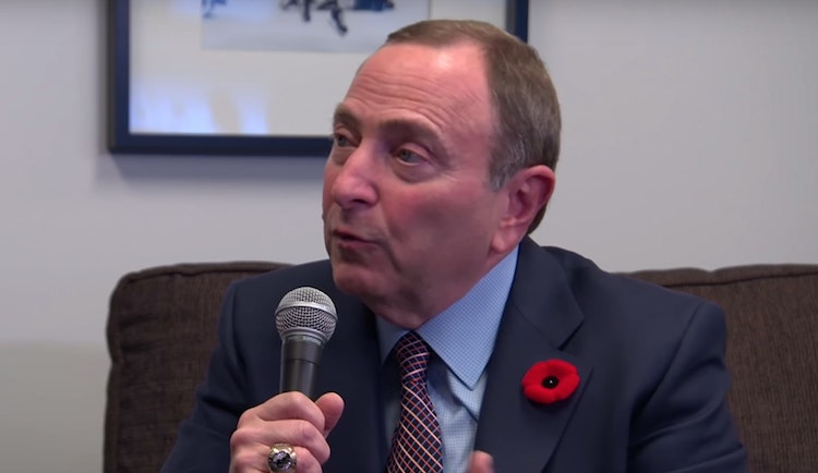 Gary Bettman NHL:n komissaari NHL:ää pelataan myös kaudella 2020-21 - ainakin jos asiaa kysytään itse Liigalta.