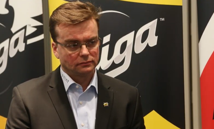 Pekka Tirkkosen ja Ari Santasen lomautuksia jatkettiin